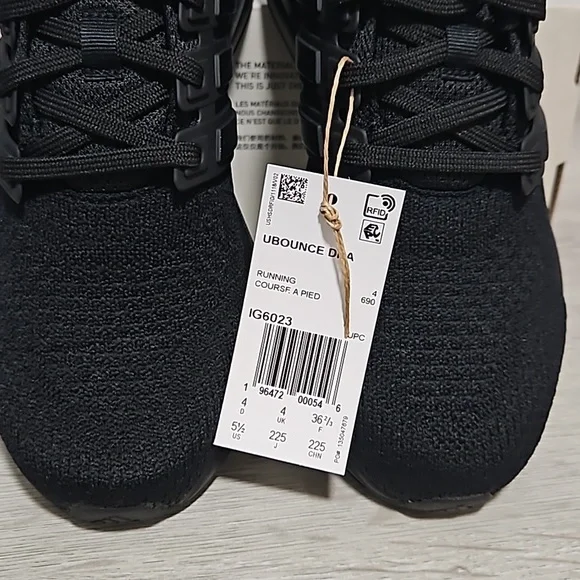 NWT Adidas UBOUNCE DNA Women's Shoes - All Black - IG6023 - Picture 4 of 6
